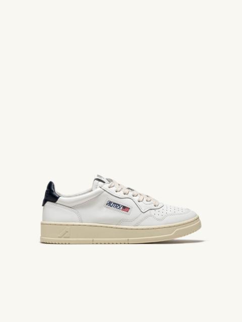 MEDALIST LOW SNEAKERS IN WHITE AND SPACE LEATHER