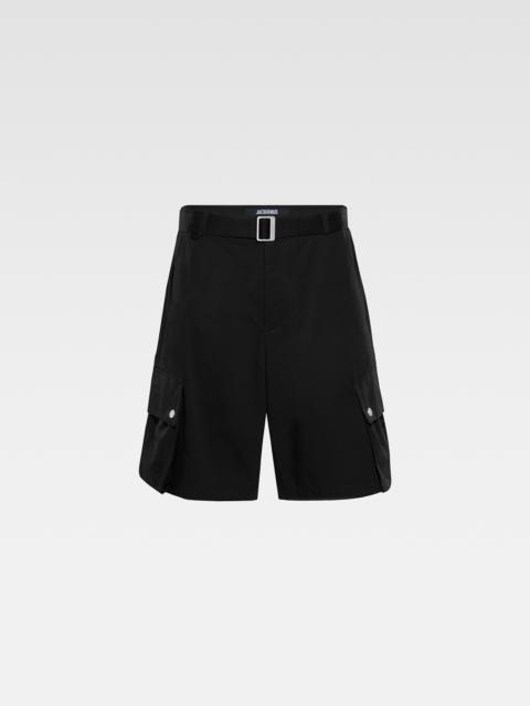 The cargo bermuda shorts