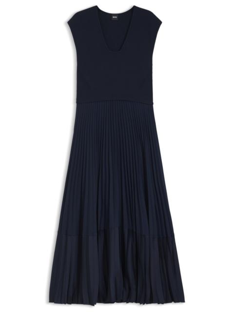SLEEVELESS KNITTED DRESS WITH PLEATED SKIRT