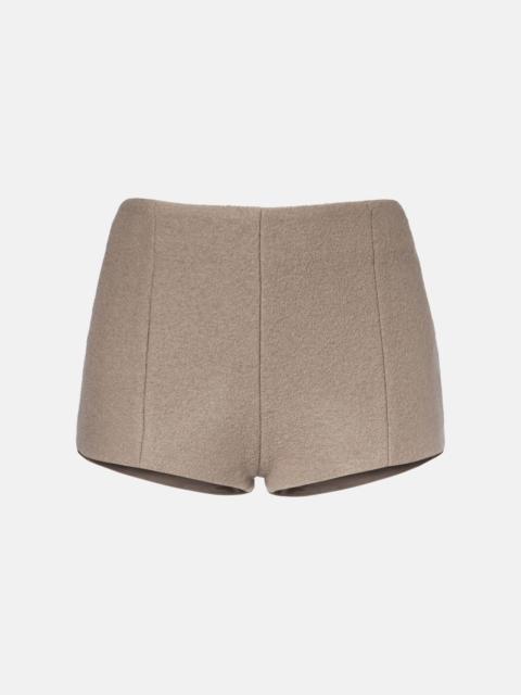 Vail virgin wool shorts