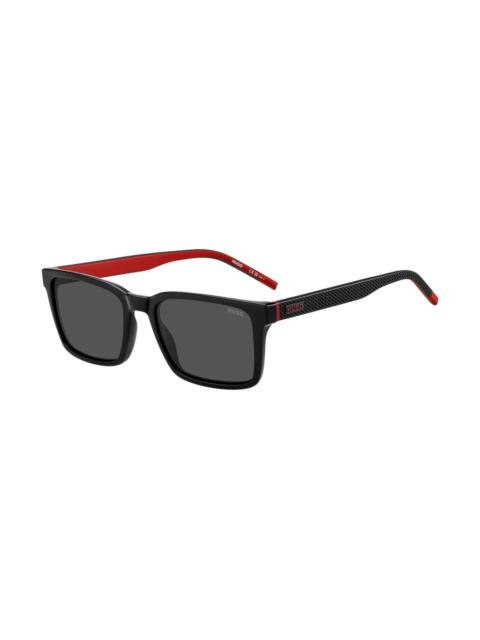 BLACK SUNGLASSES WITH PATTERNED TEMPLES