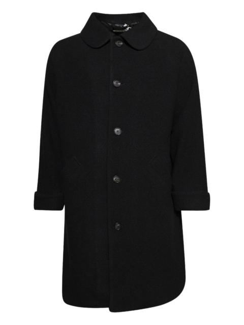 button-fastening coat