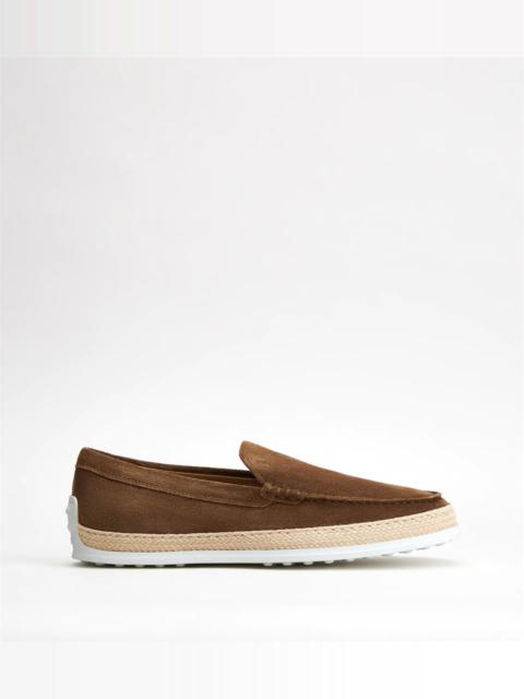 SLIP-ONS IN SUEDE - BROWN