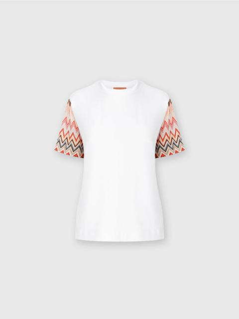 Crewneck T-shirt with zig zag knit sleeves