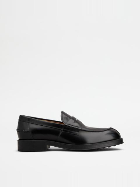 LOAFERS IN LEATHER - BLACK