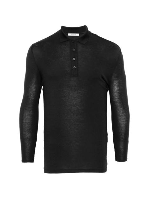 button-fastening polo shirt