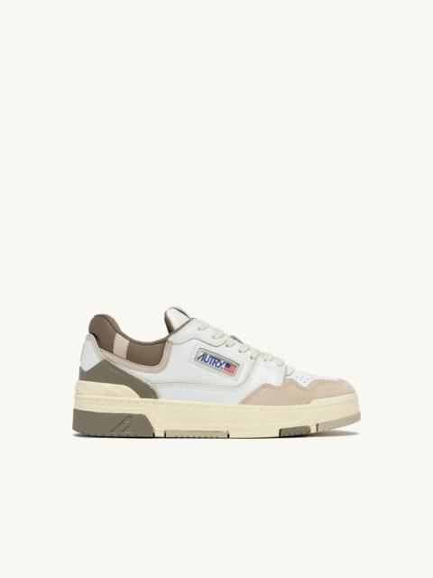 SNEAKERS CLC LOW IN WHITE PELICAN AND COVERT GREEN LEATHER AND SUEDE