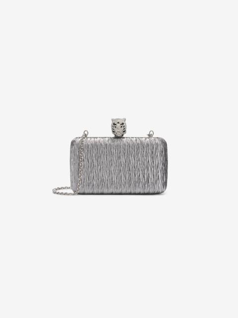 Clutch with tiger fastening