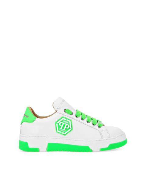 Hexagon-logo sneakers