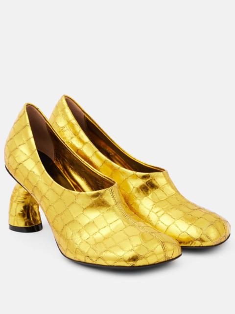 75 metallic leather pumps