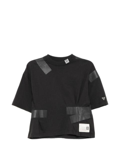 logo-patched pleated T-shirt