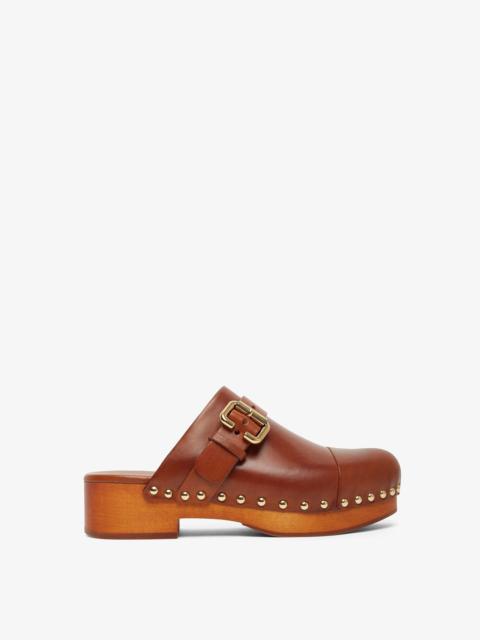 Jeannette brown leather clogs
