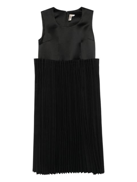 pleated sleeveless dress