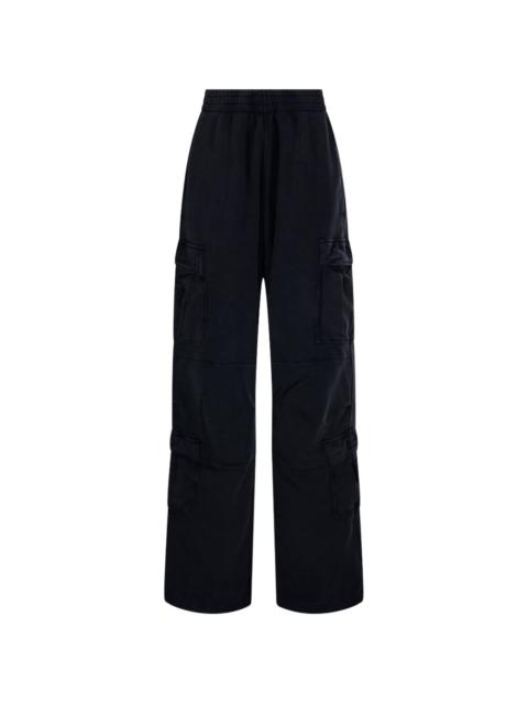 multi-pocket cargo pants