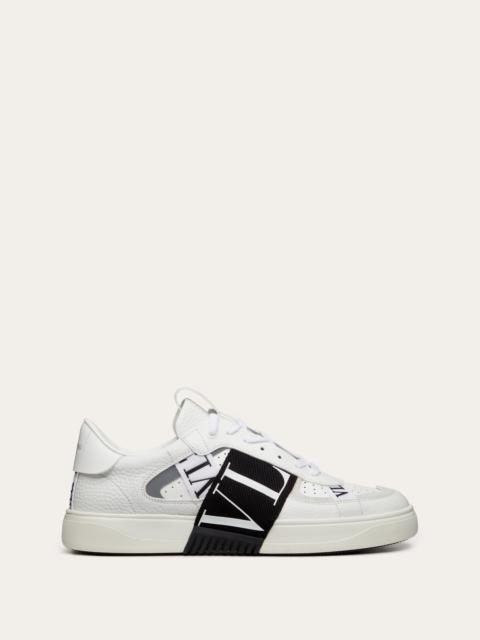 LOW-TOP CALFSKIN VL7N SNEAKER WITH BANDS