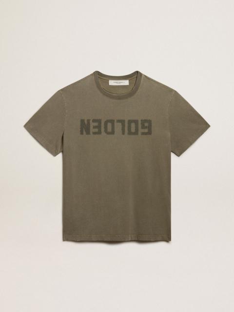 Olive-green regular-fit T-shirt with Golden lettering on the front