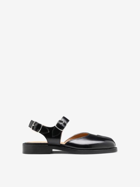 Tabi sandals