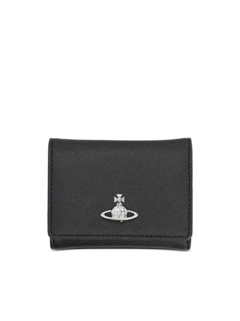 Orb-plaque clasp wallet