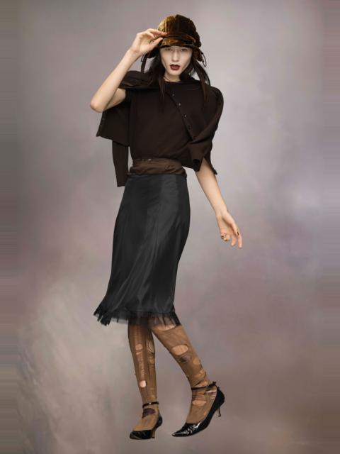 Anonymity of the lining skirt