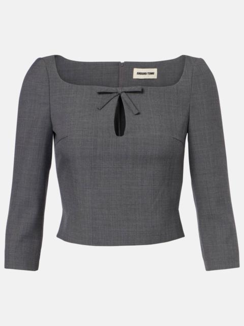 Bow-detail cutout top