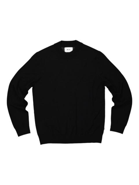 crew-neck long-sleeve sweater
