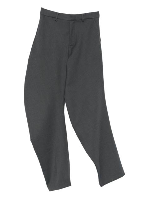 balloon-leg trousers