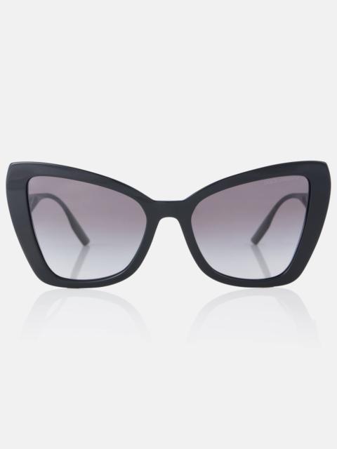 Cat-eye sunglasses