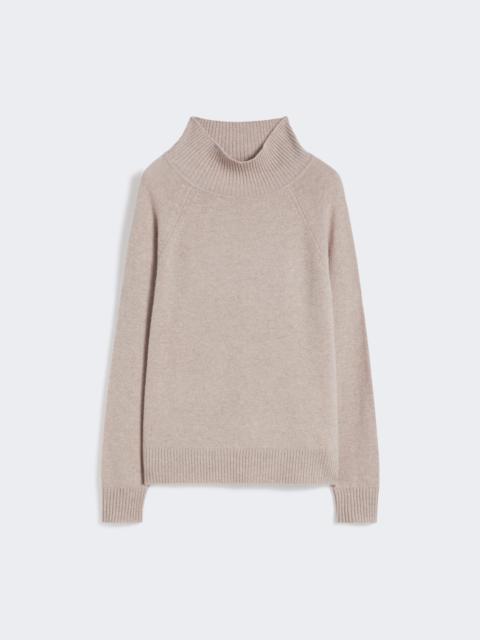 ALCALI Cashmere yarn turtleneck
