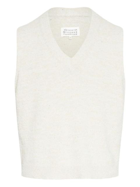 v-neck sleeveless knit vest