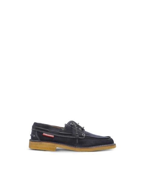 contrast-stitch leather boat shoes