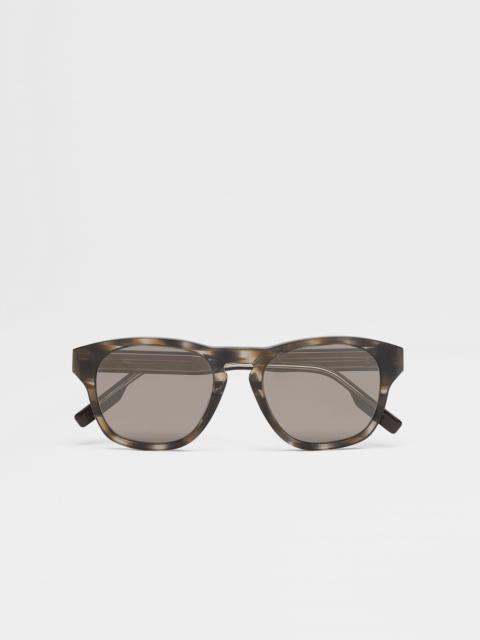 STRIPED LIGHT BROWN ACETATE SUNGLASSES