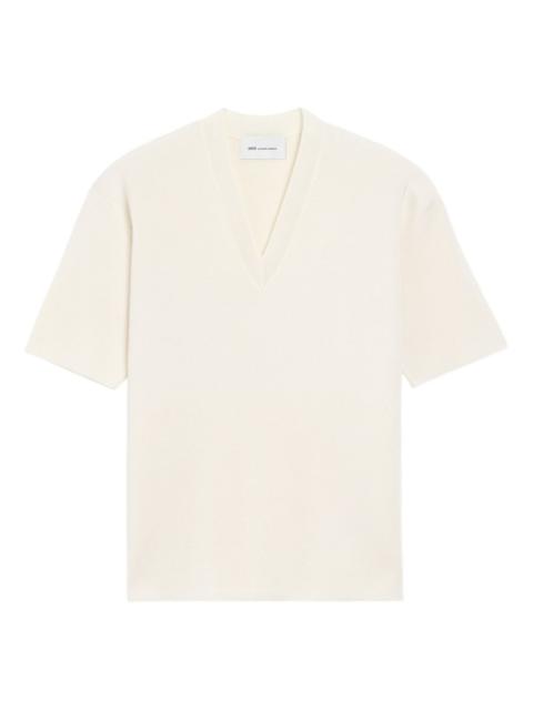 short-sleeved V-neck sweater