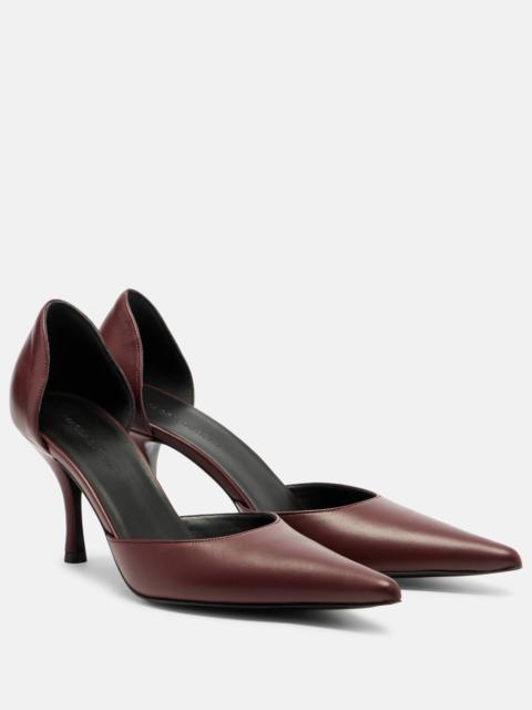 Leather pumps