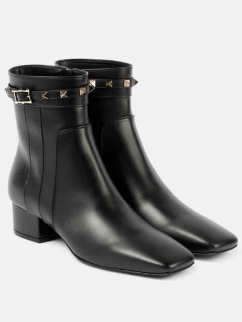 Rockstud 40 leather ankle boots