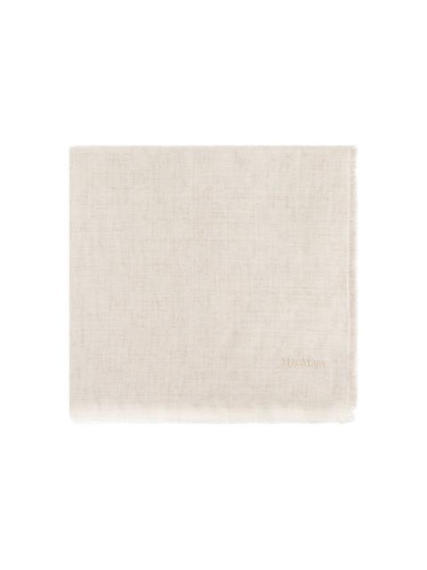 magic-pattern wool scarf