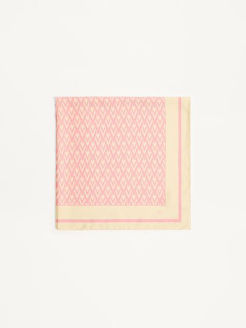 TOUTE LA V SILK SCARF