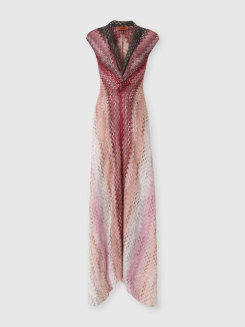 Long dress with sculptural knot