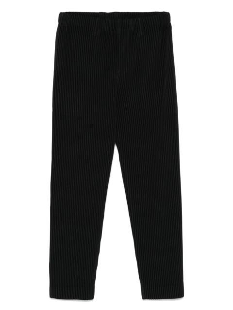 pleated trousers