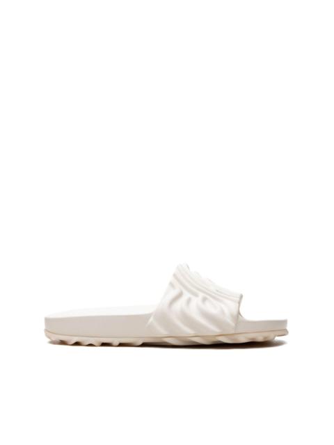 x Salehe Bembury Pollex "Parsnip" slides