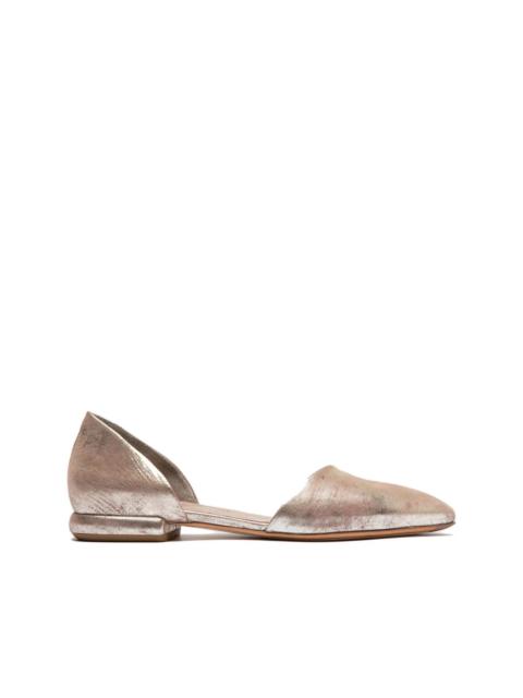 Sue pointed-toe flat