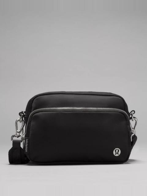 Everywhere Crossbody Bag 2L *Metal Hardware