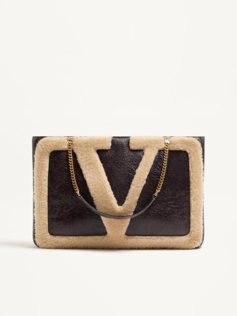VALENTINO GARAVANI VIVA SUPERSTAR MEDIUM SHOPPING BAG IN SHEARLING