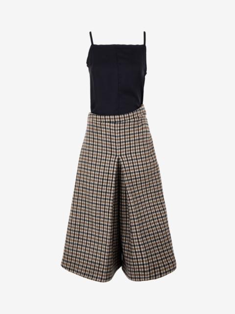 Anonymity of the lining dress