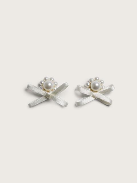 Petite Bow Daisy Stud Earrings