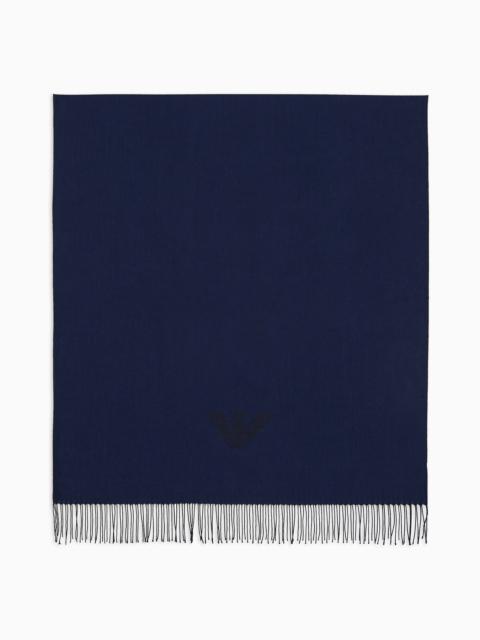 Fringed scarf with eagle print