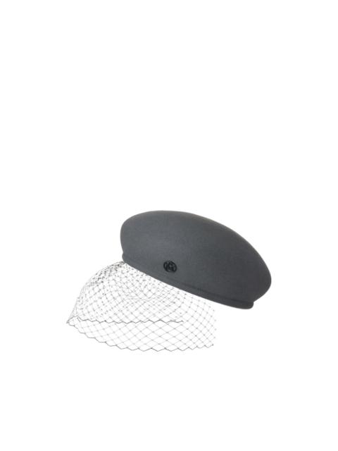logo-plaque fishnet hat