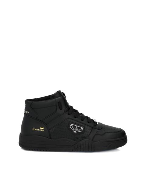 Street King sneakers