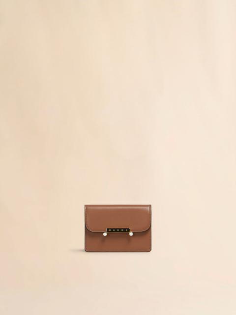 BROWN LEATHER ENVELOPE CARD HOLDER