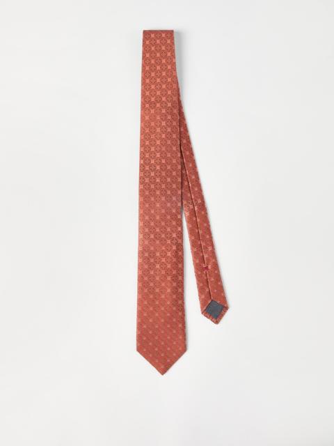 Geometric patterned silk tie