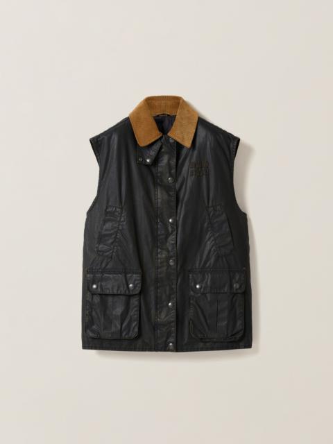 Resin-finish poplin vest